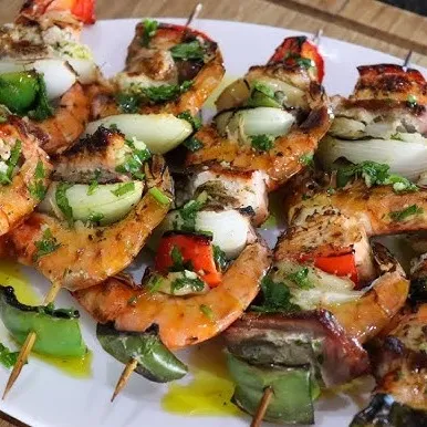 Espeto de Lulas com Gambas